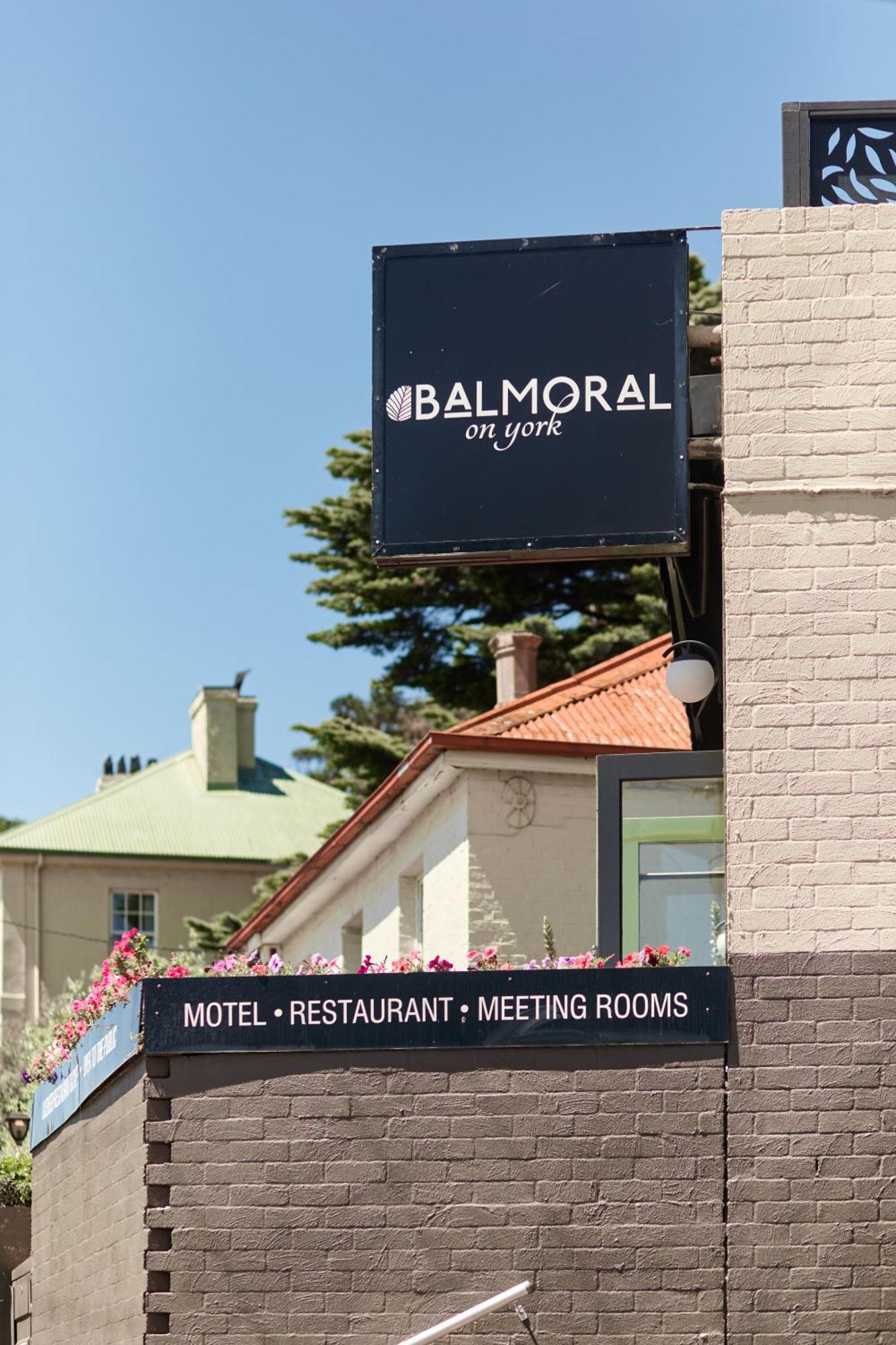 Balmoral On York Hotel Launceston Bagian luar foto