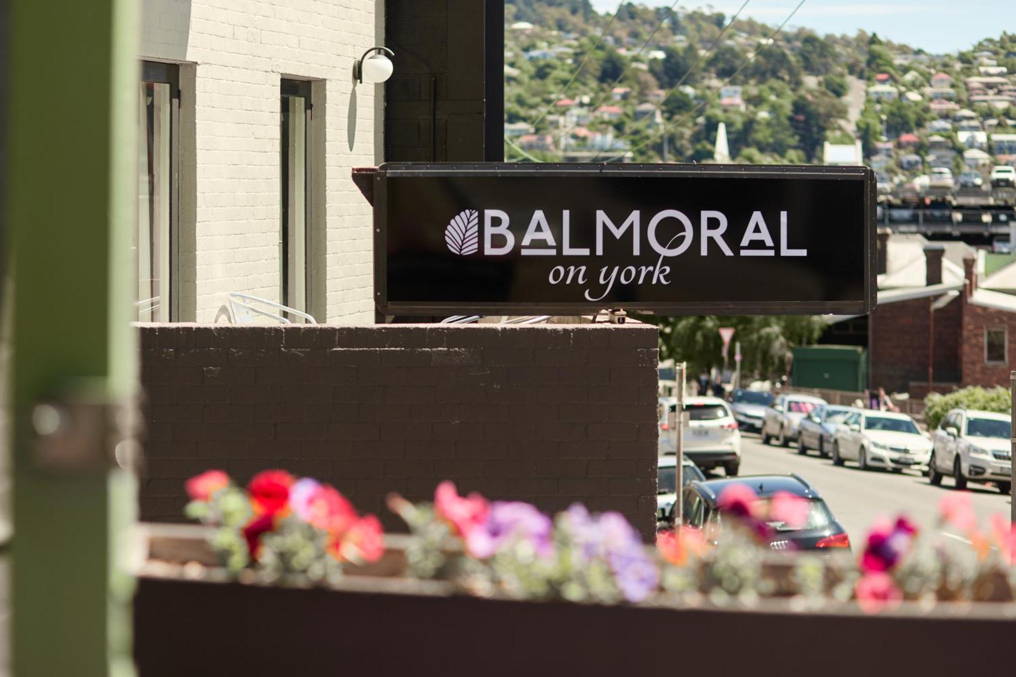 Balmoral On York Hotel Launceston Bagian luar foto